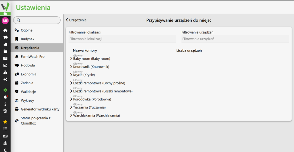 Ekran przypisywania urządzeń. Znajduje się tu lista dostępnych komór i sekcji w budynku, oznaczonych jako "Nazwa komory" (np. "Baby room", "Knurownik", "Krycie"). Aby wyświetlić szczegóły i móc dodać nowy czujnik, użytkownik musi kliknąć i rozwinąć pożądaną lokalizację z listy.